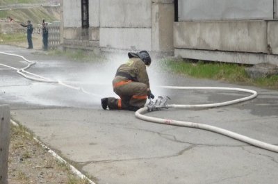 В г. МАГАДАНЕ ПРОШЛИ СОРЕВНОВАНИЯ ПО БОЕВОМУ РАЗВЕРТЫВАНИЮ