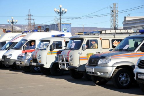 НА МАГАДАНСКОЙ ПЛОЩАДИ ПРОШЛА ВЫСТАВКА, ПОСВЯЩЕННАЯ ДНЮ ГРАЖДАНСКОЙ ОБОРОНЫ