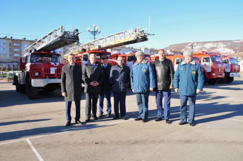 НА МАГАДАНСКОЙ ПЛОЩАДИ ПРОШЛА ВЫСТАВКА, ПОСВЯЩЕННАЯ ДНЮ ГРАЖДАНСКОЙ ОБОРОНЫ